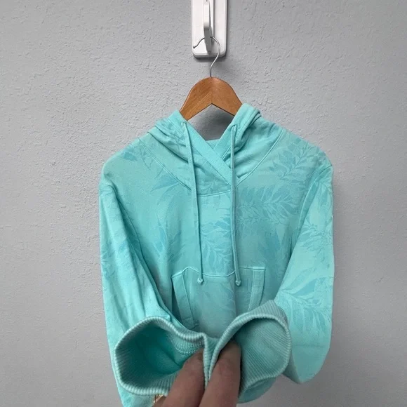 NWT Columbia Women’s S PFG Slack Water French Terry Hoodie in Aqua Foliage - Picture 9 of 12